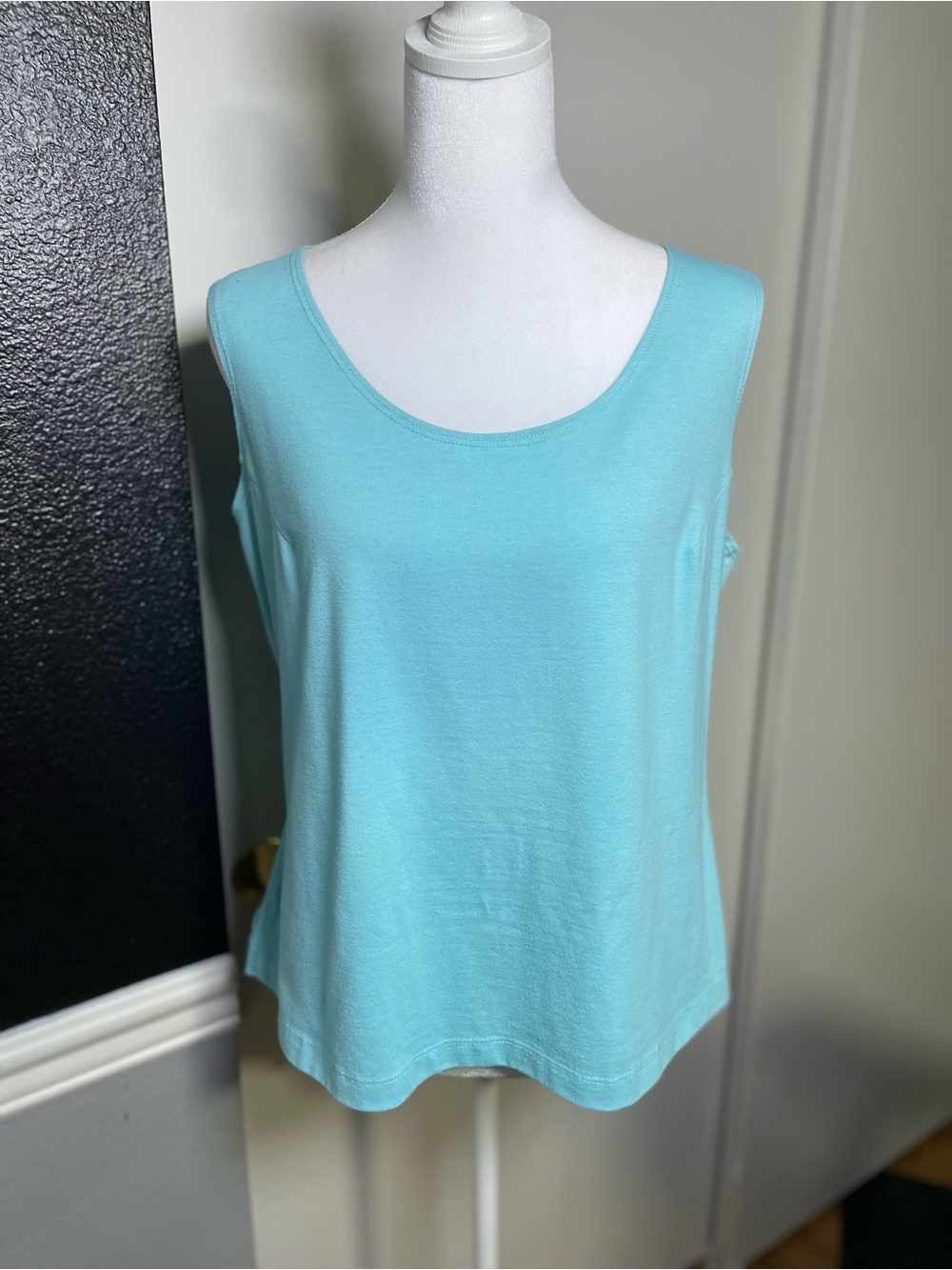 Scoop Neck Tank Top in Light Aqua
